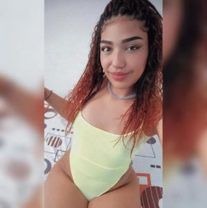Morena caliente de paso 🔥HOT🔥