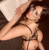 ME MUERO POR DARTE UN MASAJE, SOY XIMENA