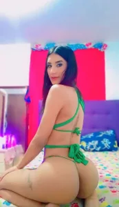 Sumisa Lechera Me bebo tu LEche