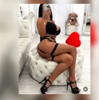 HERMOZA MODELO VIP , GUARRETA SEXI Y COMPLACIENTE SOY TU PERRA