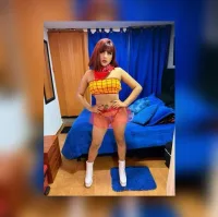 MODELAZA DE REVISTA SORPRENDENTE, MORDERME Y MORDER MI SEXO CALIENTITO