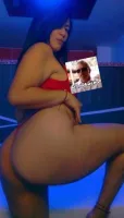 Jennifer Milf Triplato con el coño peludo Anal y vaginal